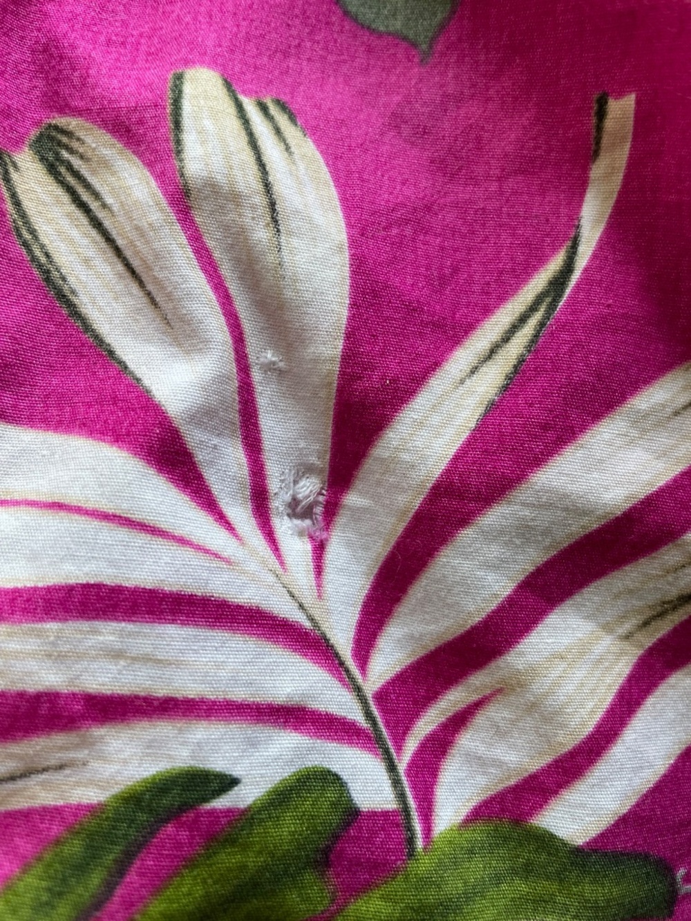 Vintage Made in Hawaii Pacific Legend Cotton Shirt | Magenta Floral | Size M - Picture 10 of 10